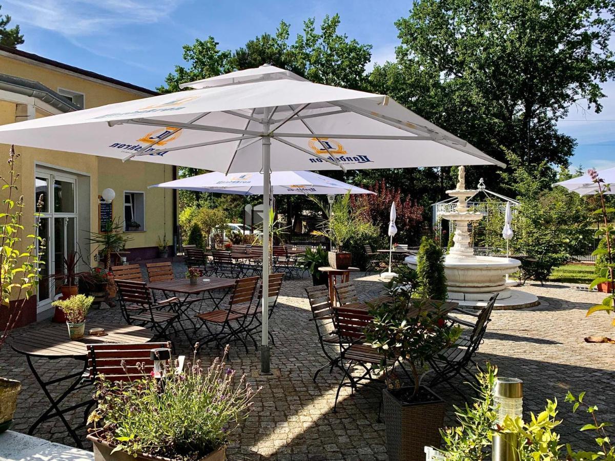 Pension Am Waldguertel Forst  Exterior photo